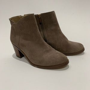 Lands End Suede Ankle Booties 6.5 Wide Tan